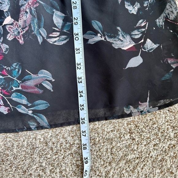 🦋 Maurices Dark Grey Floral Mid Sleeve Mini Dress Wedding Guest Small - Picture 6 of 7